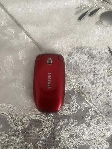 telefon mikrofonu: Samsung Galaxy S22, rəng - Qırmızı, Düyməli — 1