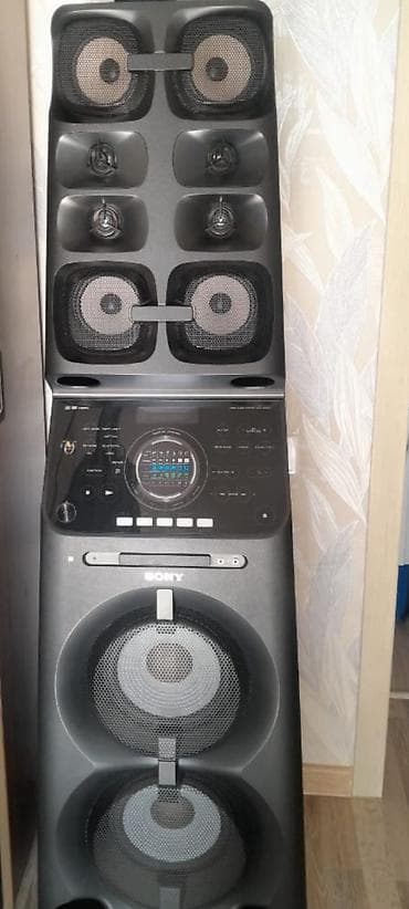 Sony MHC-V7D ev/party audiosistemi - Güclü “one-box” tipli partnyor