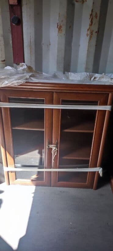 qedimi servant: İşlənmiş, Komod, Servant — 2