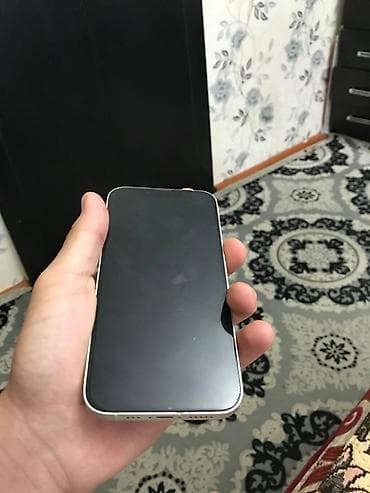 ipad 8 32: IPhone 13, 128 GB, Ağ, Face ID — 7