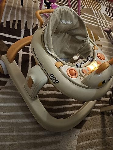 Uşaq geyimi və ayaqqabıları: Klassik gəzinti arabası, İşlənmiş — 2