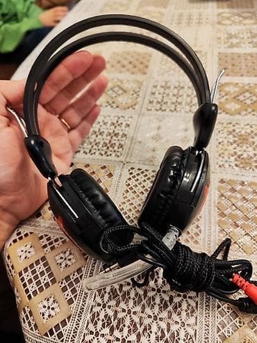 JEDEL simli qulaqlıq - Naqilli bağlantı: 3.5 mm audio jack -