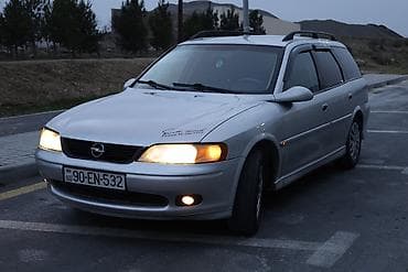 Opel Vectra: 2 l | 1999 il 499000 km Universal