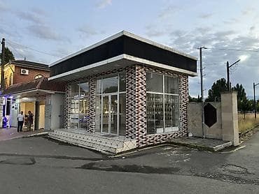 Dükan satılır sahəsi 35 kvadrat arxada əlavə 65 kvadrat sahəsi var — 2