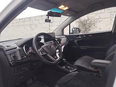 jac t8: JAC : 1.6 l | 2025 il 34000 km Ofrouder/SUV — 7