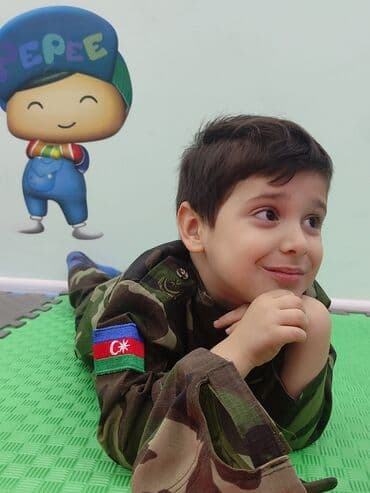 liseylere qebul 2024 2025: Uşaqlar üçün hərbi geyimlərin kirayəsi və satışı. Hər ölçü və yaş — 1