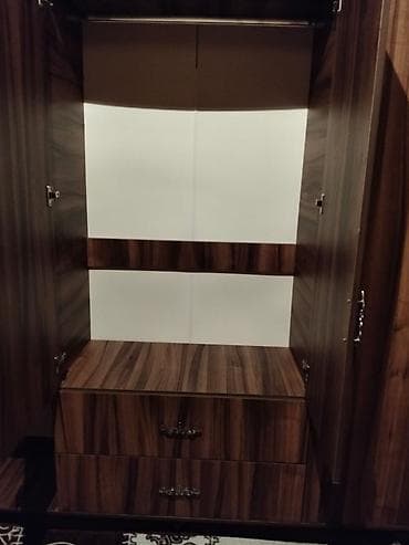 paltar qardirobu: 3 qapılı, Güzgülü, Qəhvəyi, Digər material, Açılan, Düz dolab — 2