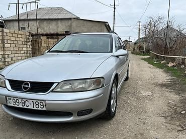 toba st 789: Opel Vectra Caravan (universał) – gümüş rəngli, geniş və praktik ailə — 4