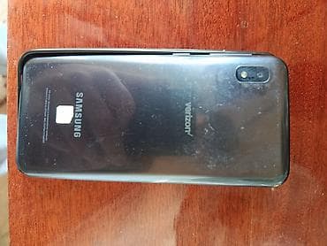 samsung j3 pro: Samsung A10e, rəng - Qara, Barmaq izi — 3