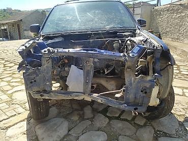 Honda CR-V: 2 l | 1999 il Ofrouder/SUV — 4