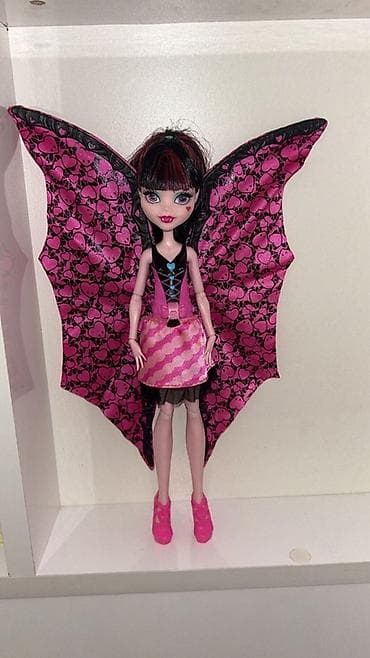 kubik oyuncaq: Monster High Ghoul To Bat Draculaura Wings Transform Vampire Doll — 1