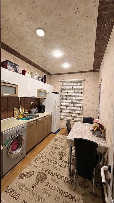 qapılar otaq: Ev normal vezıyyetdedir 4 otaqlıdır,kombi var,metbex mebel qiymete — 9