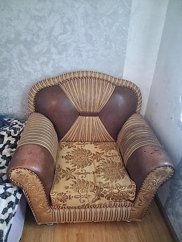 divanar: Divan, İşlənmiş, Açılan, Parça, Çatdırılma yoxdur — 2