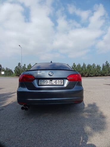 фольксваген поло комплектации и цены: Volkswagen sedan – gri rəng, 99-XL-619 dövlət nömrə nişanı. Şəhər və — 3