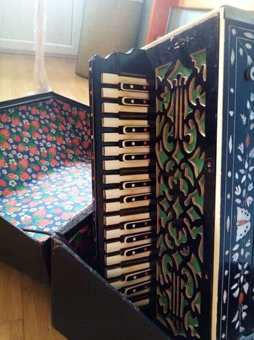 Midi-klaviaturalar: Qarmon, İşlənmiş, Ünvandan götürmə — 5