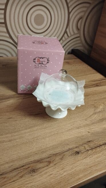 tort qab: Tort və şiriniyyat qabı — 3