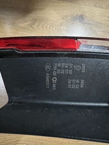 задний фонарь мерседес: Mercedes-Benz 2011 il, Almaniya — 3