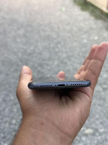 6s ayfon: IPhone 11, 128 GB, Qara, Face ID — 7