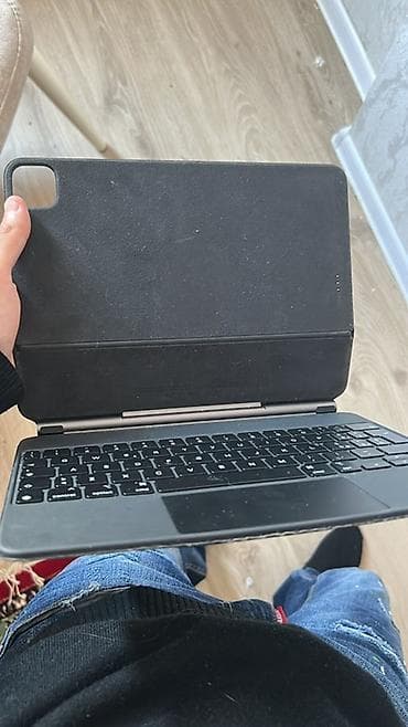 tp link modem satilir: Apple iPad Pro planşeti + Magic Keyboard Məhsul haqqında: - Model — 4