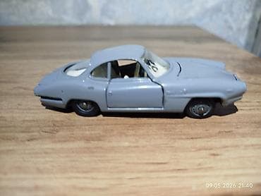 İncəsənət və kolleksiyalar: Masaüstü kolleksiya modeli – klassik kupe tipli metal oyuncaq — 5