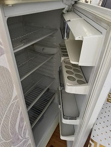 telfonlarin satisi: İki qapılı məişət soyuducusu - Üst kamerada dondurucu bölmə, altda — 3