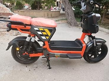 moped: Salam. Elektrikle işleyen bu skuter 80 km mesafe verir. 3 skorusdu ve — 4
