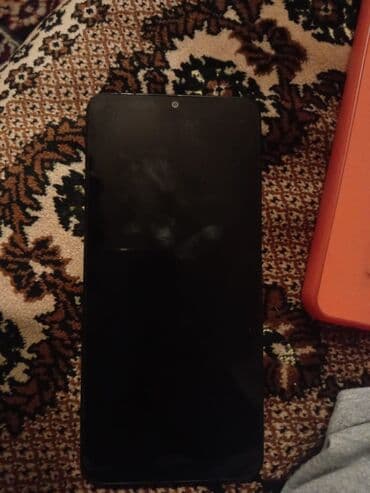 fifa 2020 disk: Məhsul: Smartfon Xüsusiyyətlər və detallı təsvir: - Korpus: Düz — 4