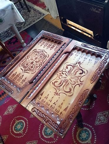 Jurnal masası, Açılmayan, Taxta