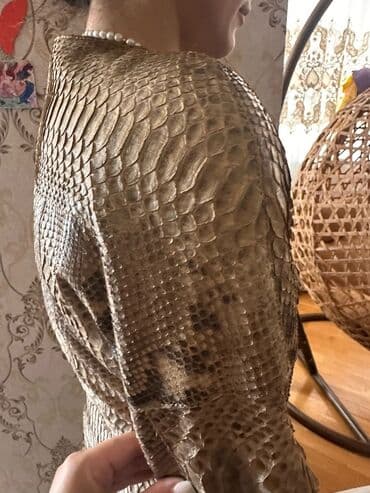 gödəkçələr: Dəri kurtka, L — 4