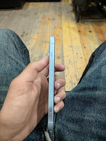 sony playstation 5 slim: IPhone 15, 128 GB, Ağ — 4