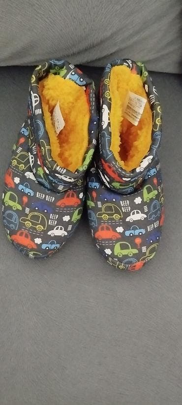 Panduf Lc waikiki. İdeal vəziyyətdədi. 6 manat. 21-22 ölçü