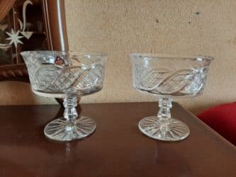 ən gözəl dibçək gülləri: Ayaqlı iri meyvə vazları — 2