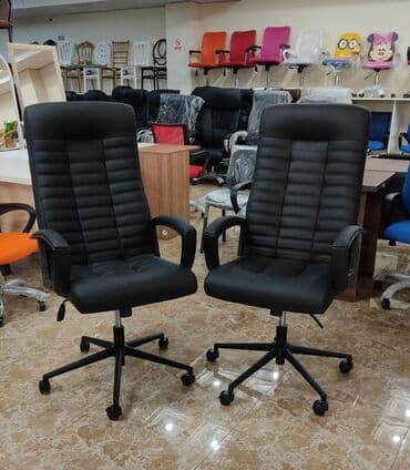 кресло для компьютера: Новый, С колесиками, Кожа — 1