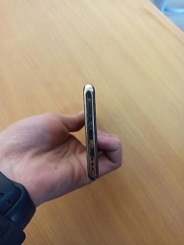 iphone 7 plas: Infinix Note 40 Pro, 256 GB, rəng - Yaşıl, Sensor, Simsiz şarj, Face ID — 7