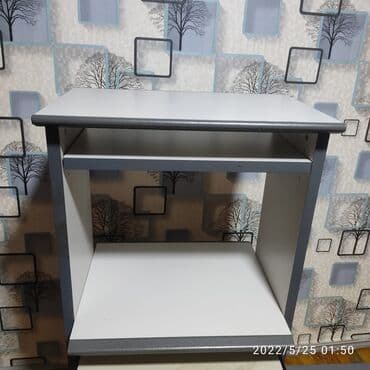 yazı masası qiyməti: İşlənmiş, Kvadrat masa — 3