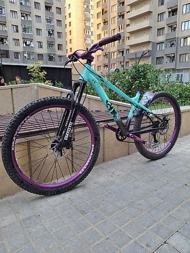 mini velosiped: BMX GTR 359
barter edilir — 1