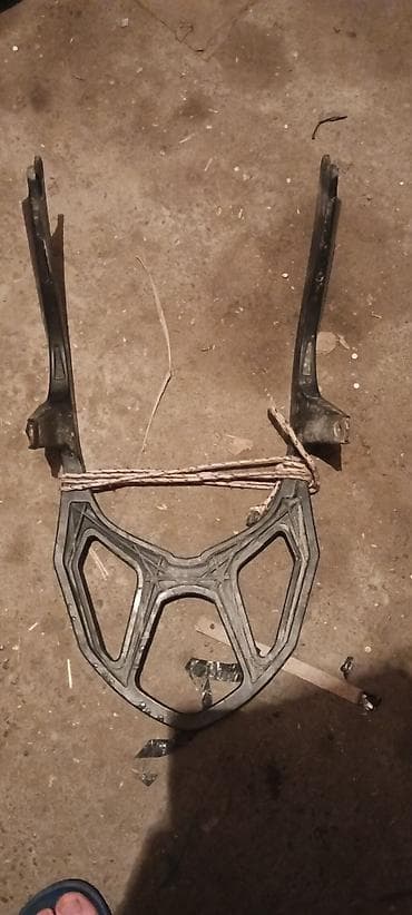 priora qabaq fara: Moped/motosiklet üçün ehtiyat hissələri dəsti - Yanacaq çəni: metal — 6