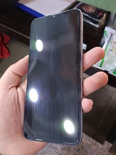 philips xenium 9@9d: Oukitel smartfon - Marka/model: Oukitel (arka qapaqda loqo) - Rəng — 2