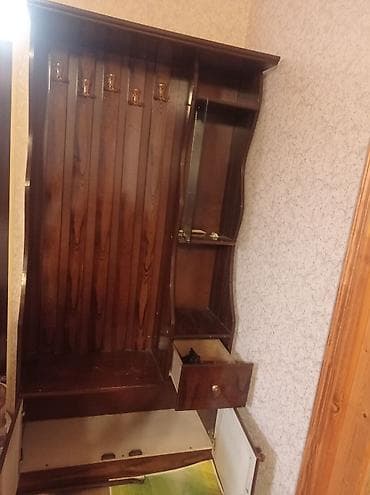 ütü masası şkaflı: Qonaq/dəhliz üçün çoxfunksiyalı asılqan-modul - Material: tünd qoz — 7