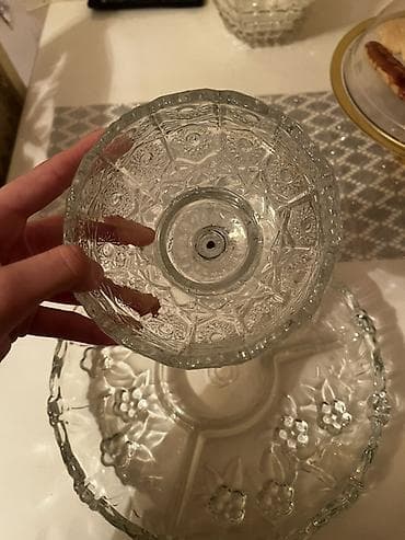 8 marta aid sekiller: Varenıya ucun olan ve çerez ucun olan ıkısı bırlıkde 11 azn — 4