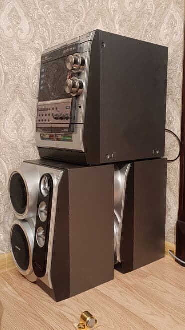 Минидиск-плееры: 4700watt 1merkez, iki dinamik. disk yerinden bawqa her weyi iwlekdi — 1