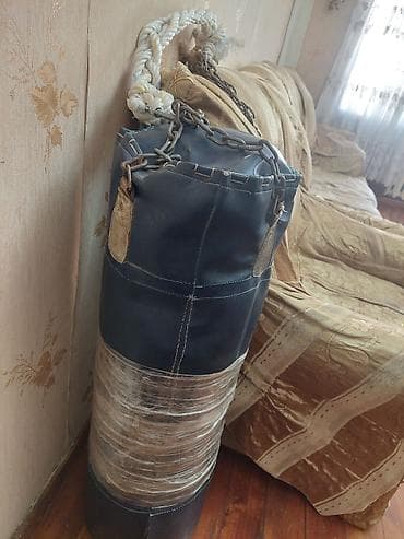 Maskalar, eynəklər: Boks kisəsi – asma tip - Material: qalın, sovet vaxtina aid — 1