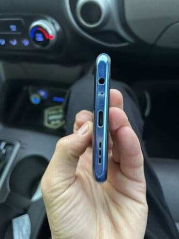 телефон fly nimbus 9: Redmi smartfon Xüsusiyyətlər: - Arxa çoxmodullu kamera bloku: əsas — 4