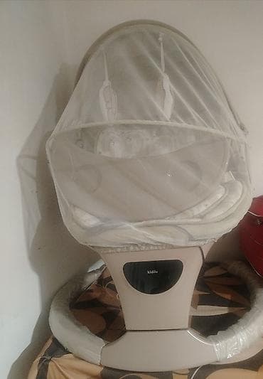 Beşiklər: Oğlan və qız üçün, İşlənmiş, Yumru, Beşik, Yellənmə mexanizm ilə — 1