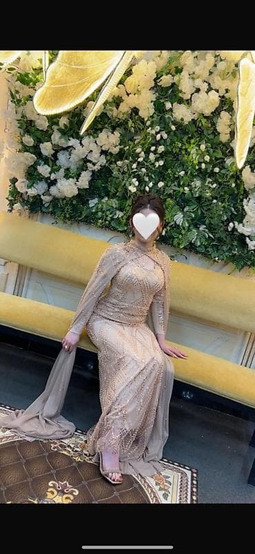 1defe geyinilib açığ idi qol elave sonradan tikilib sokule biler açığ