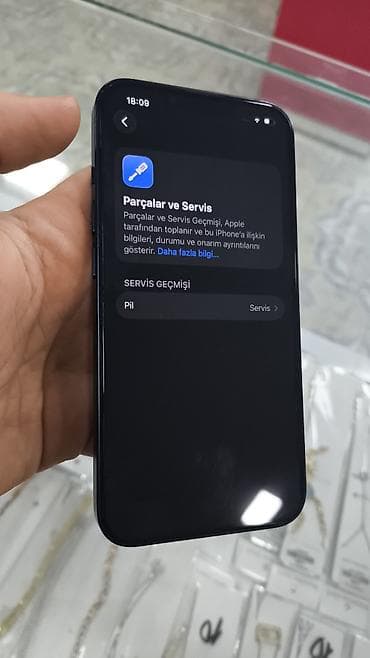 ayfon on bir: IPhone 13, 128 GB, Qara — 3