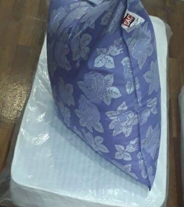 продажа зеркал: 70*70 tük yastıq çəki 3 kq, 15Azn Yerli məhsul — 1