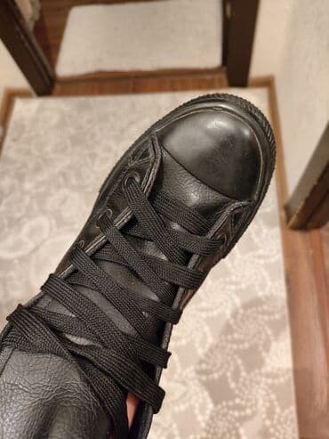 adidas qaçış üçün qadın krossovkaları: Ölçü: 37, rəng - Qara, İşlənmiş — 1