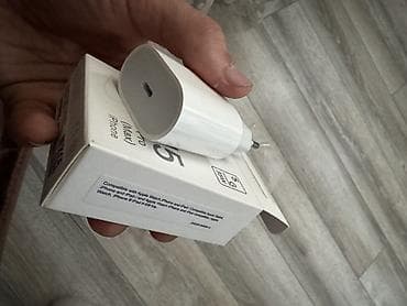 iphone 16 bakı: Simsiz şarj cihazı Apple — 1