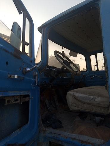 evakuator satisi bakida: ZIL 130 yük maşını zapçast kimi satilir islekdi matoru falan hamsi — 5